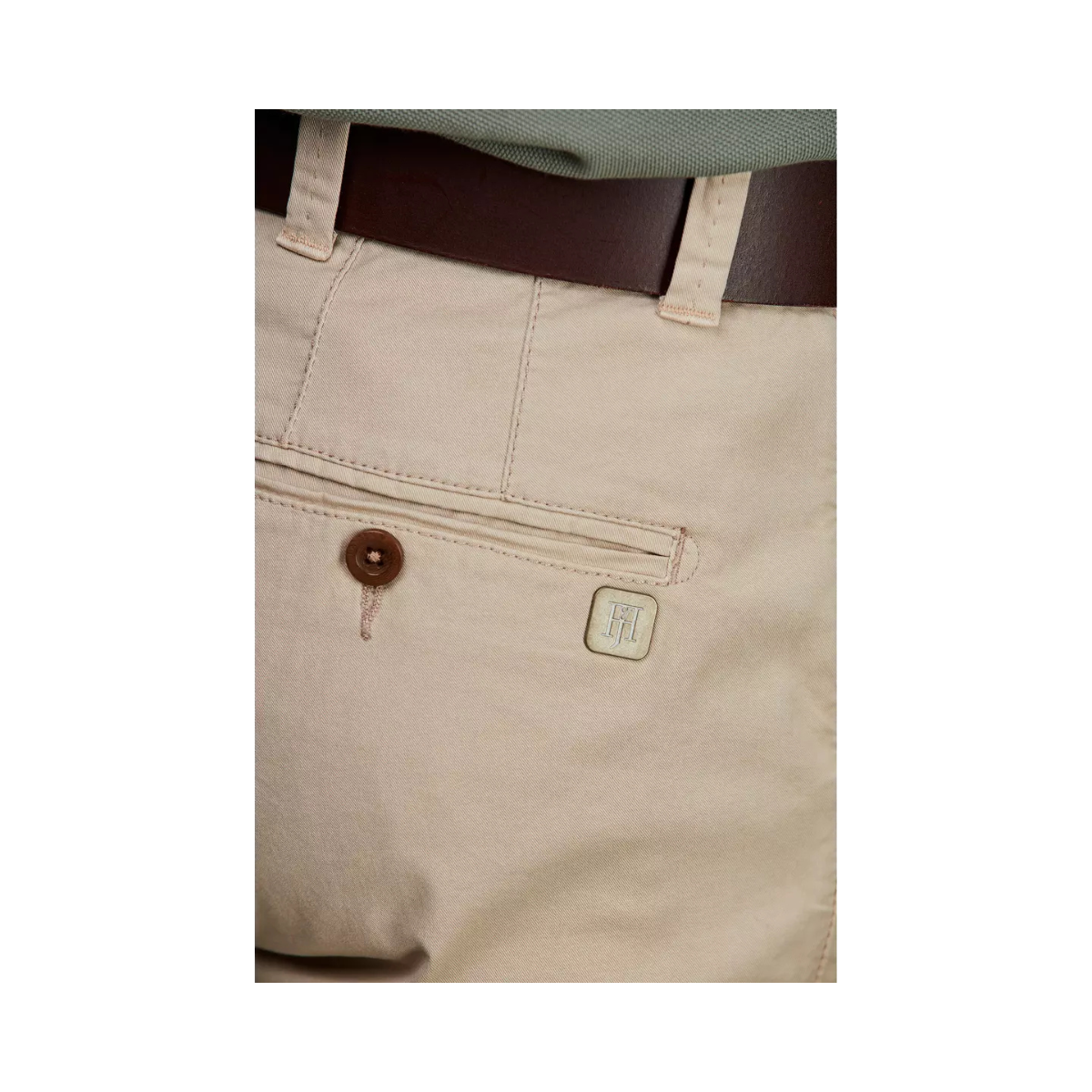 CLASSIC CHINO SHORTS - BEIGE