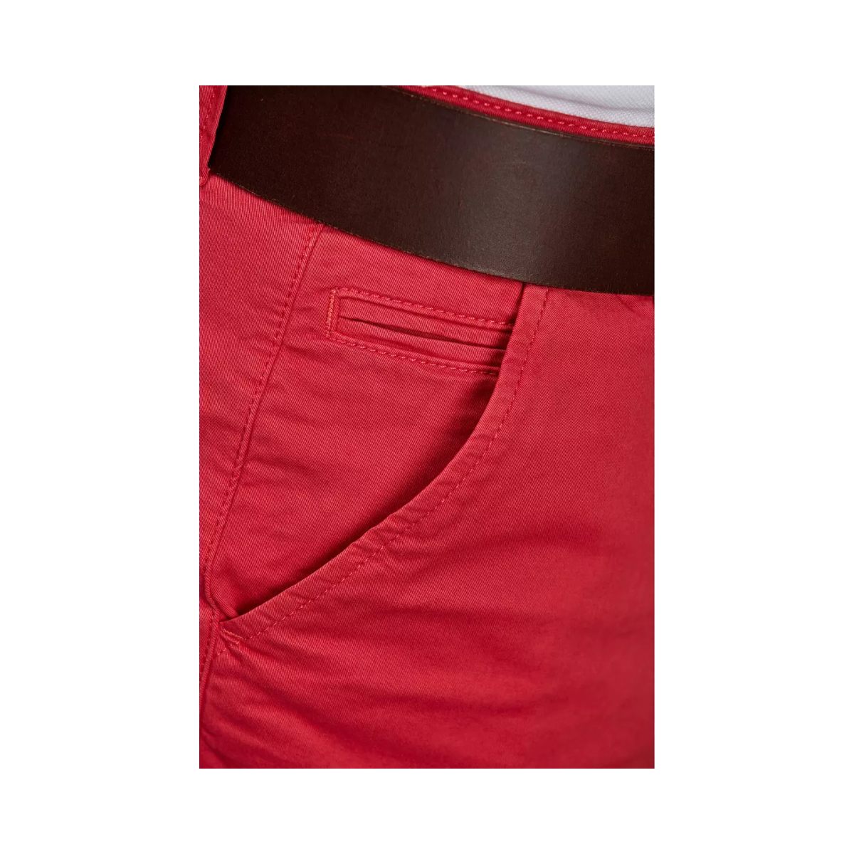 CLASSIC CHINO SHORTS - 30	SOFT RED 30