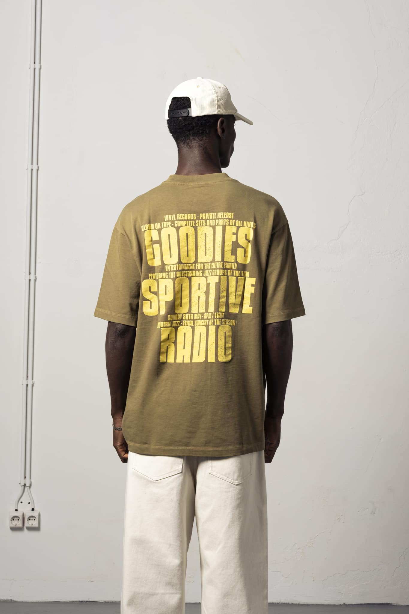 Sportive Radio Khaki Tee - KHAKI