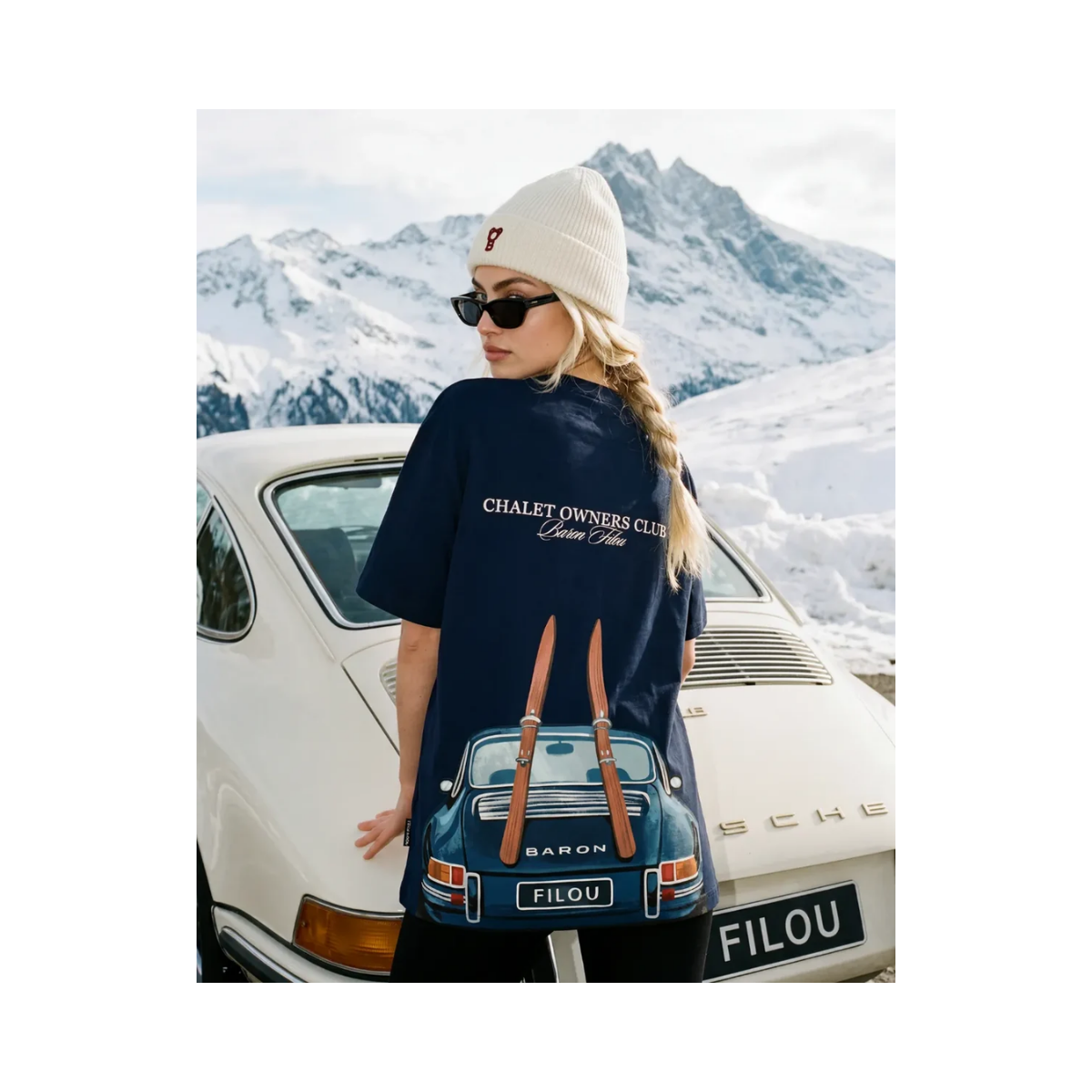 Car With Skis - Oxford Blue
