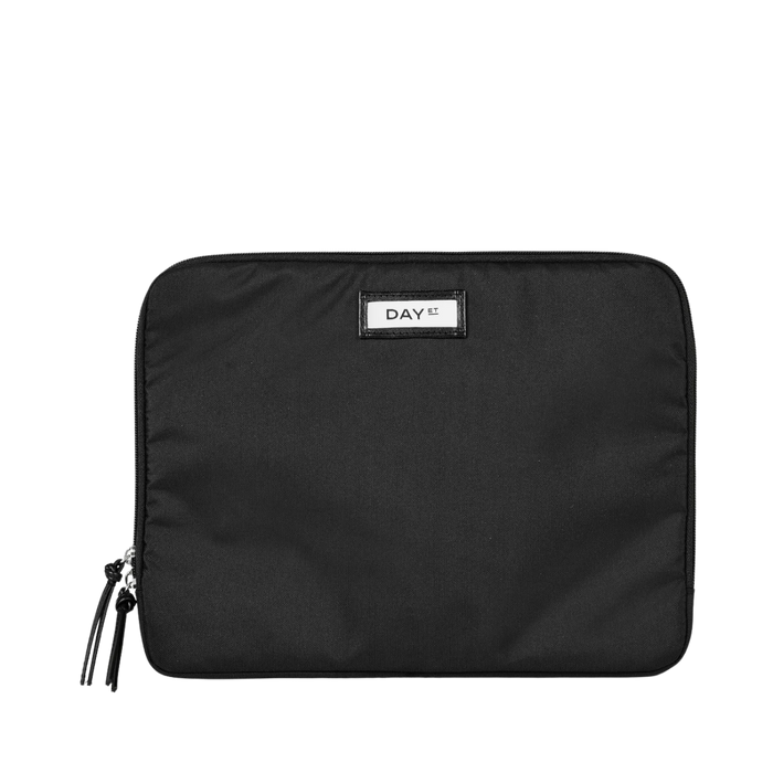 Day Gweneth RE-S Folder13 - Black