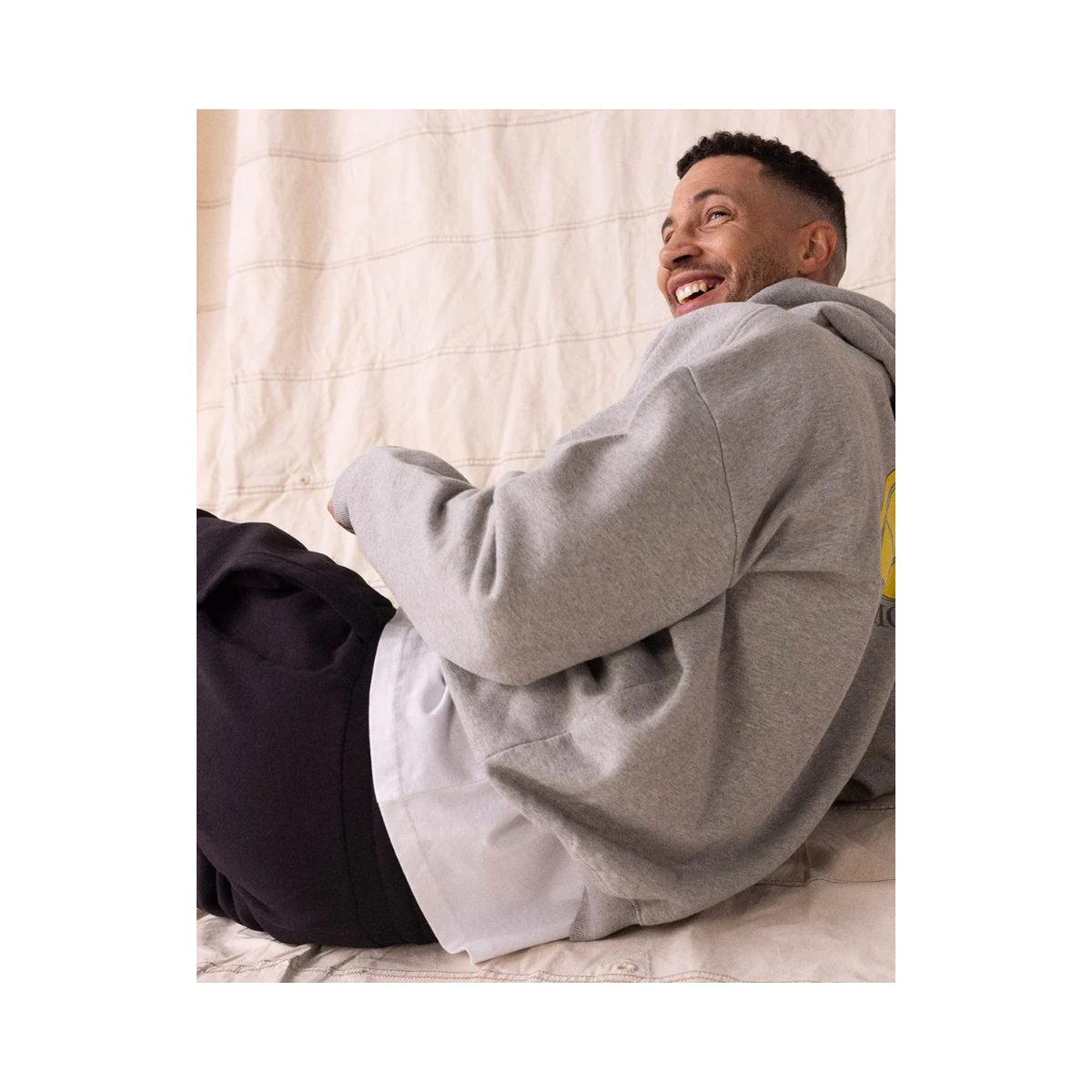 Hood Micro Logo - American Grey