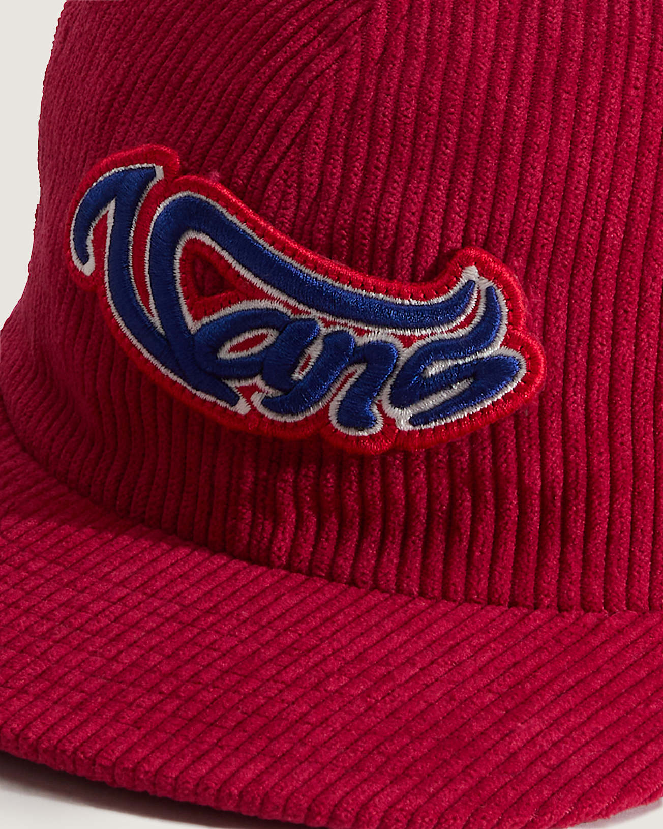 Wavy Script Jockey - VNIZQ Racing Red